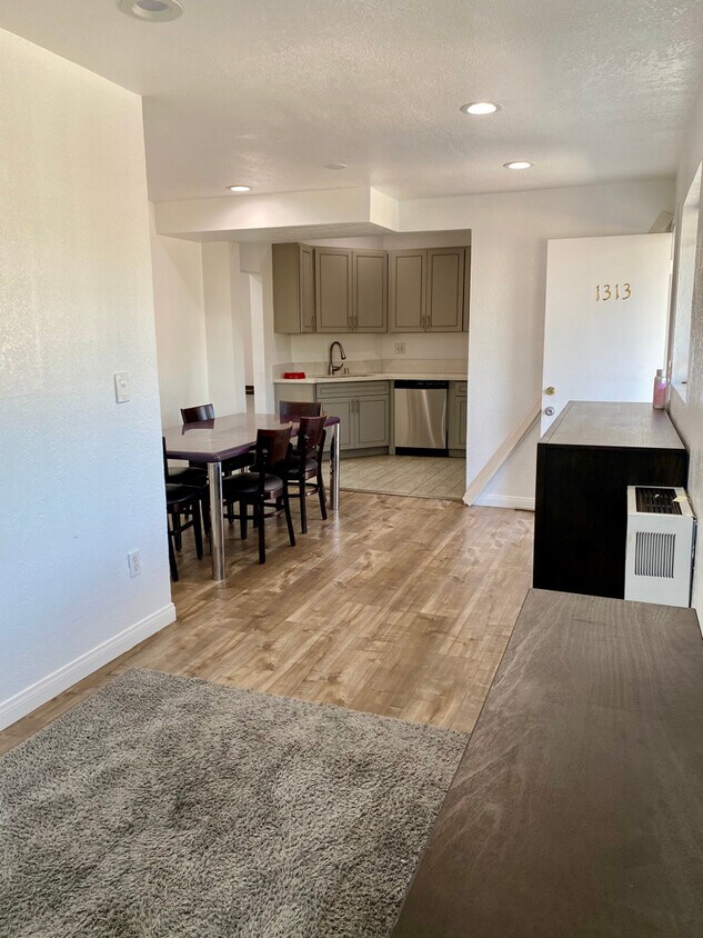 Photo - 1313 W 24th St (Los Angeles, CA)