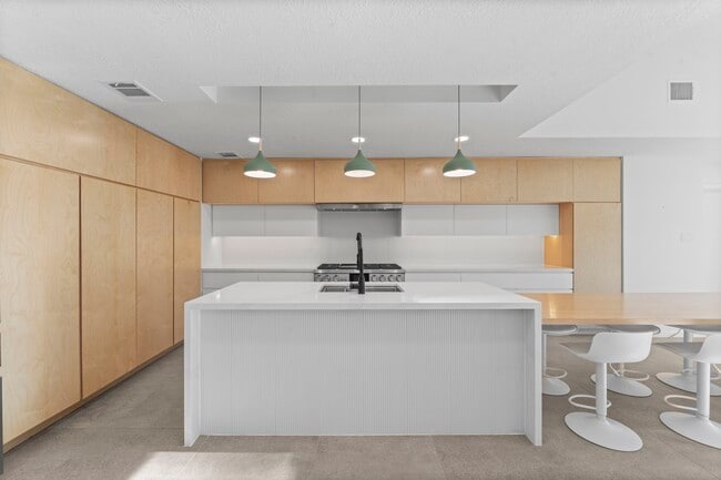 Photo - 2703 Crossvine Cir