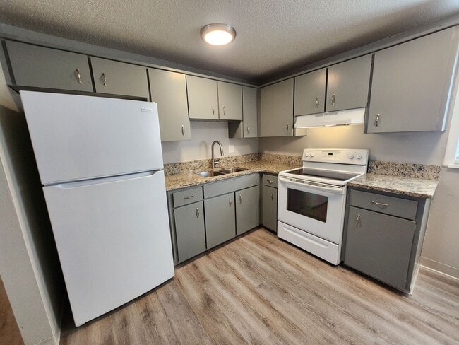 Photo - 7125 Alegre Cir Unidad 4