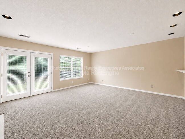 Photo - 437 S Gallaher View Rd Unit Apt 7
