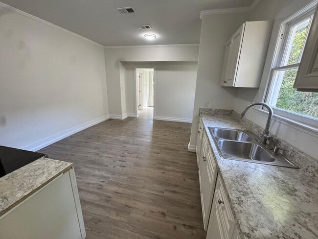 Photo - 3 Bedroom Single Family House 611 DIP in Mobile, AL 36606