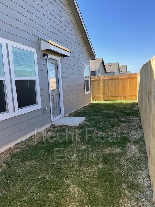 267 Geode Glen