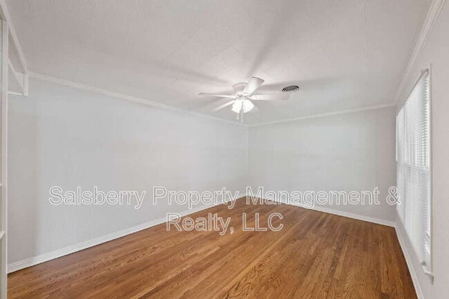 Photo - 5601 N Schilder Dr