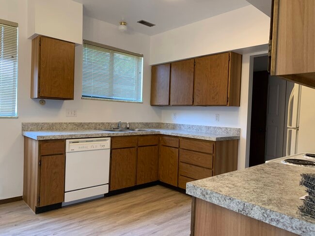 Kitchen 2 - 456 Mulberry Dr