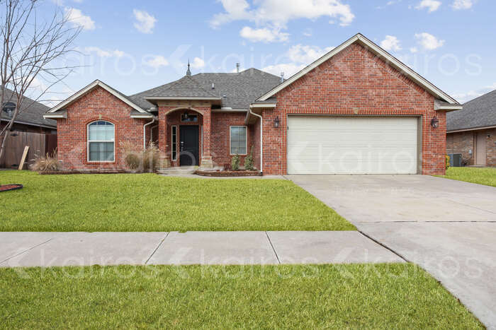 Photo - 1405 Asher St House