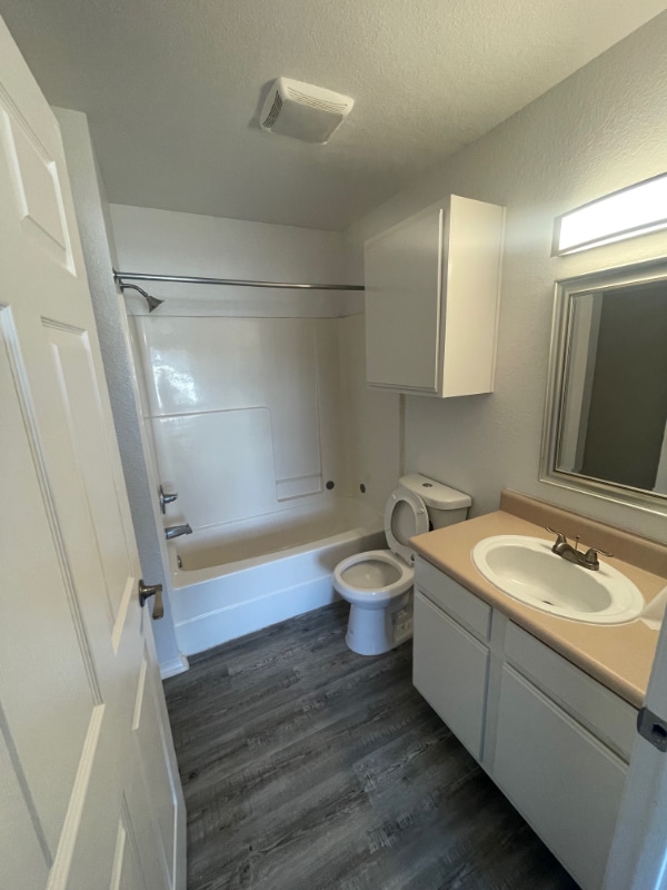 Photo - 419 S 27th St Unit 107