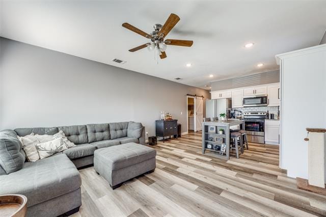 Photo - 1429 E Odneal St