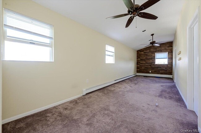 Photo - 13 Truxton Rd Unit Upper
