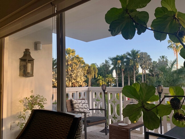 Building Photo - 1100 N Shore Dr NE Unit 204