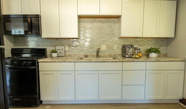 Photo - 277 Roderick Dr