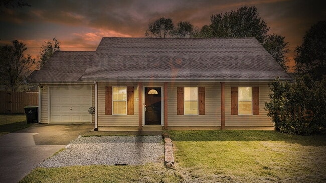 Building Photo - 1042 Waterford Cir Rental