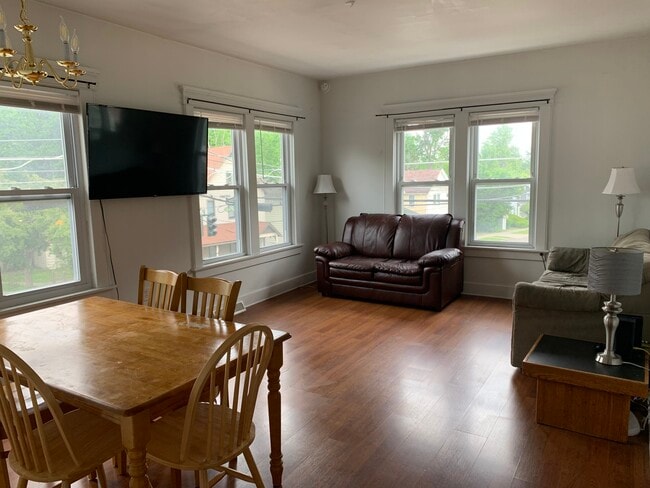 Photo - 65 Leroy St Unit 2