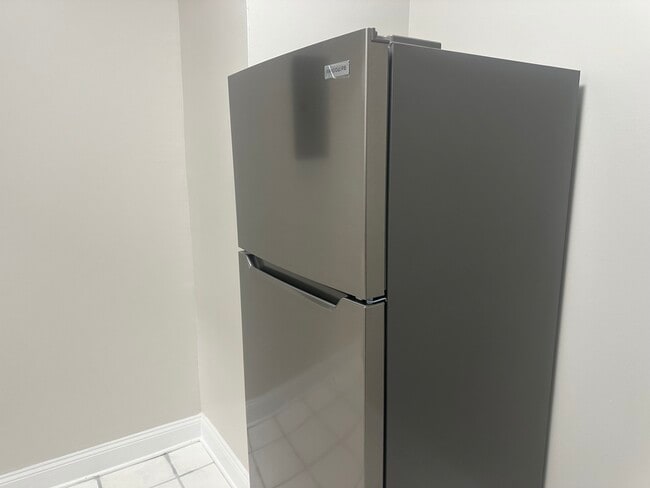 Photo - 328 61st St Unidad B2