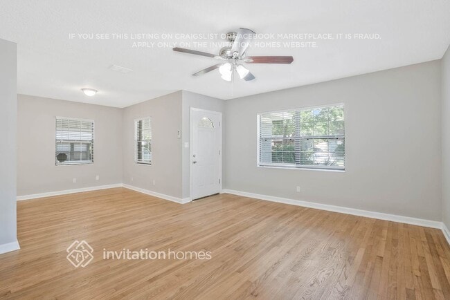 Photo - 3226 College St