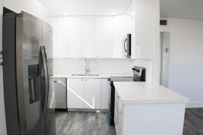 Photo - 89 Brittany Ln