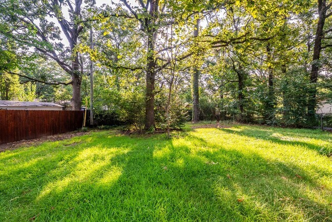 Photo - 602 W Devon Ave