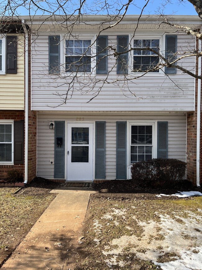 Photo - 203 E Cadbury Dr Townhome