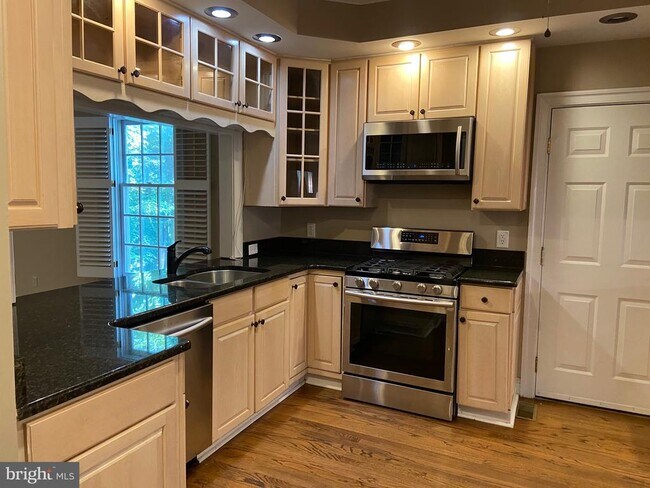 Photo - 4115 Corbin Hall Ln