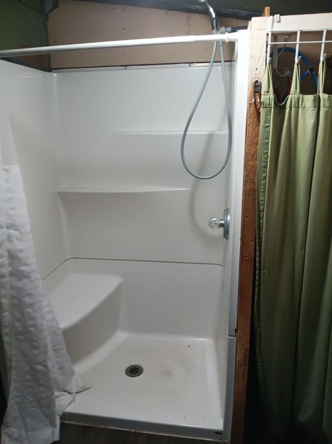 Photo - 3714 Carlton St