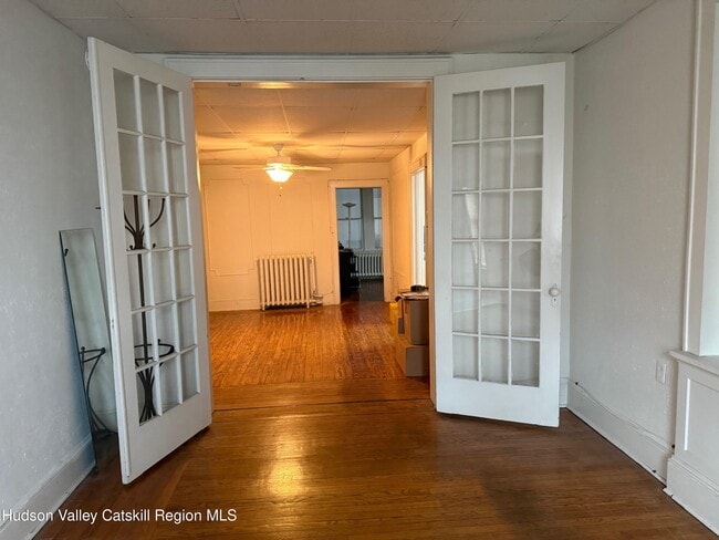 Photo - 409 Warren St