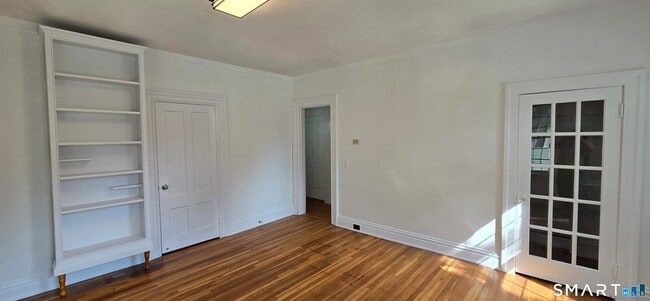 Photo - 221 Broadway Unit 3
