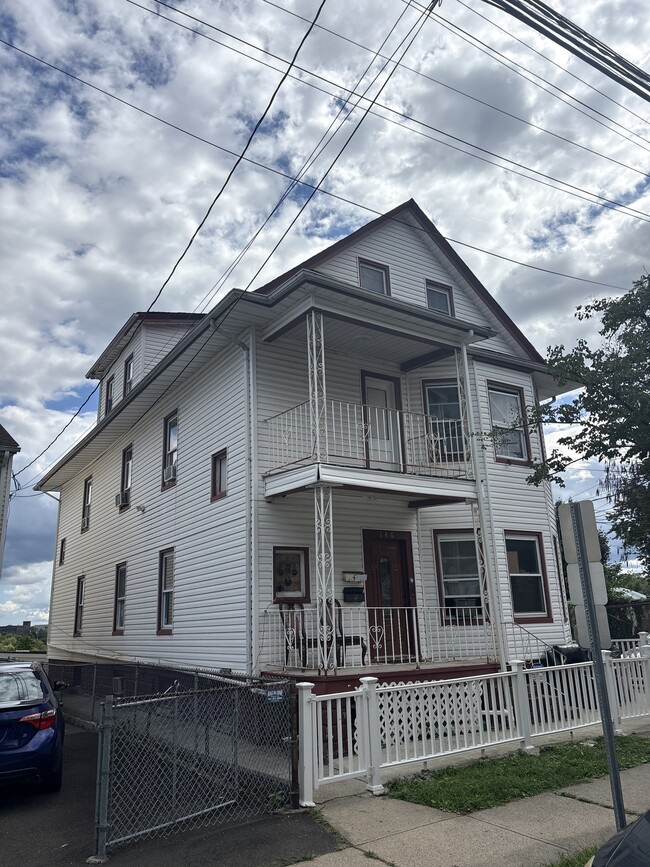 Building Photo - 146 N 4th St Unit N. 4th Street