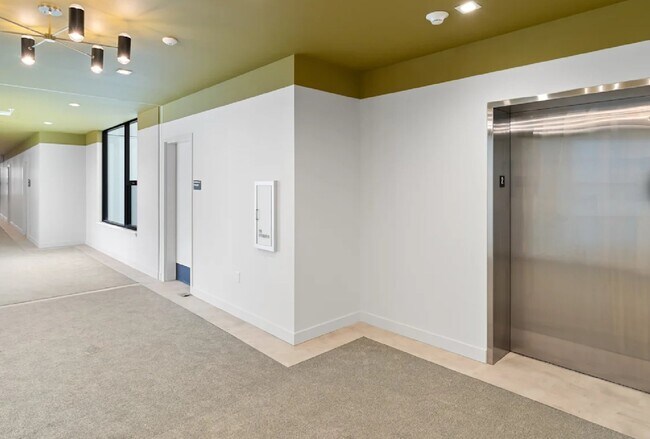 Photo - 1400 Chrysler Dr Unit 211