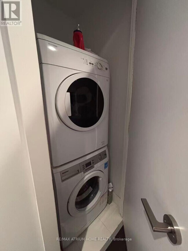 Photo - 7 Grenville St Unité 4112