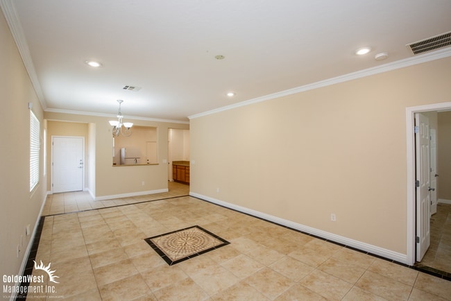 Photo - Inviting 3Bdm 2Ba Single-Story Home in Henderson! 55 Plus Community.