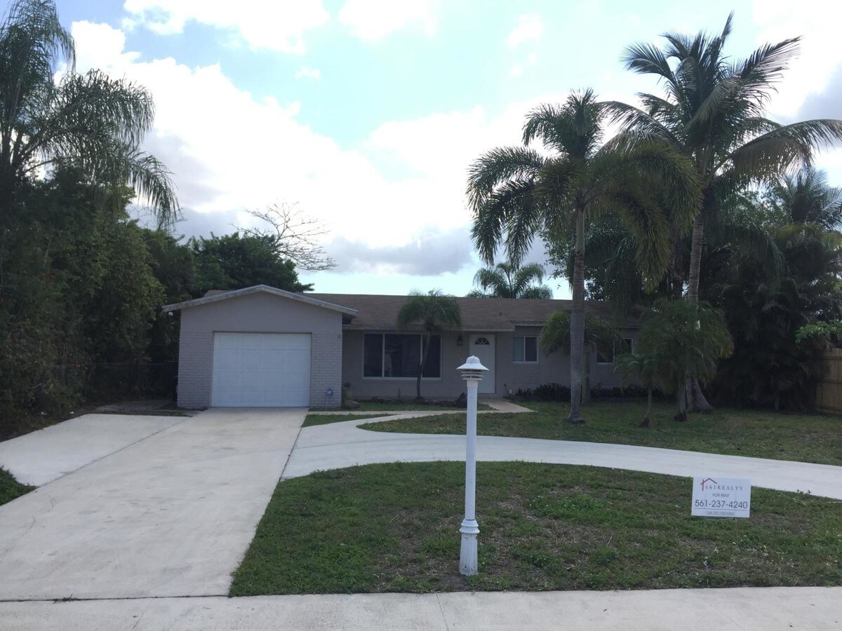 Photo - 22788 SW 65th Way