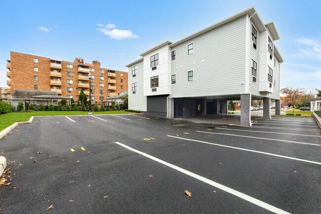 Photo - 74 Clarendon Place