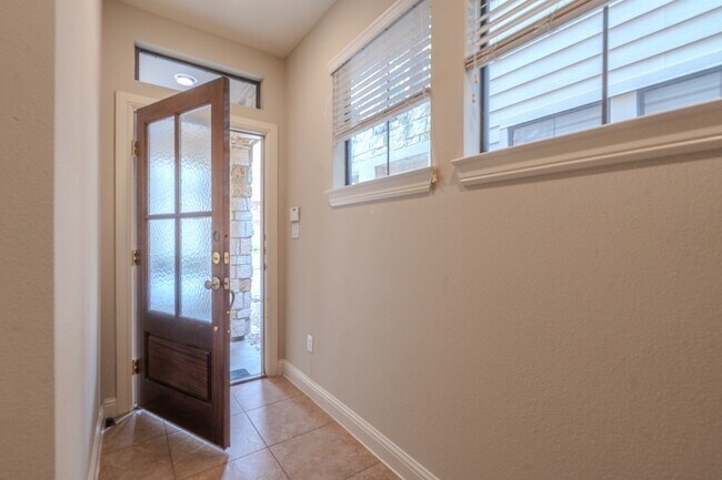 Photo - 5213 Eigel St