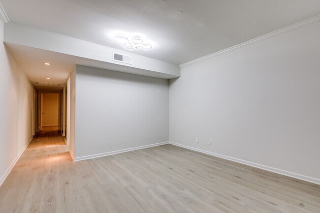 Photo - 3-BEDROOM CONDO AT THE GEORGIAN CONDOMINIUMS Unit 321