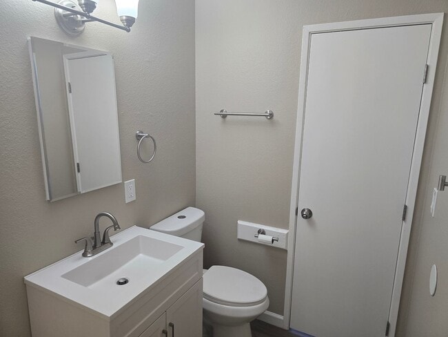 Photo - 1332 N Norma St
