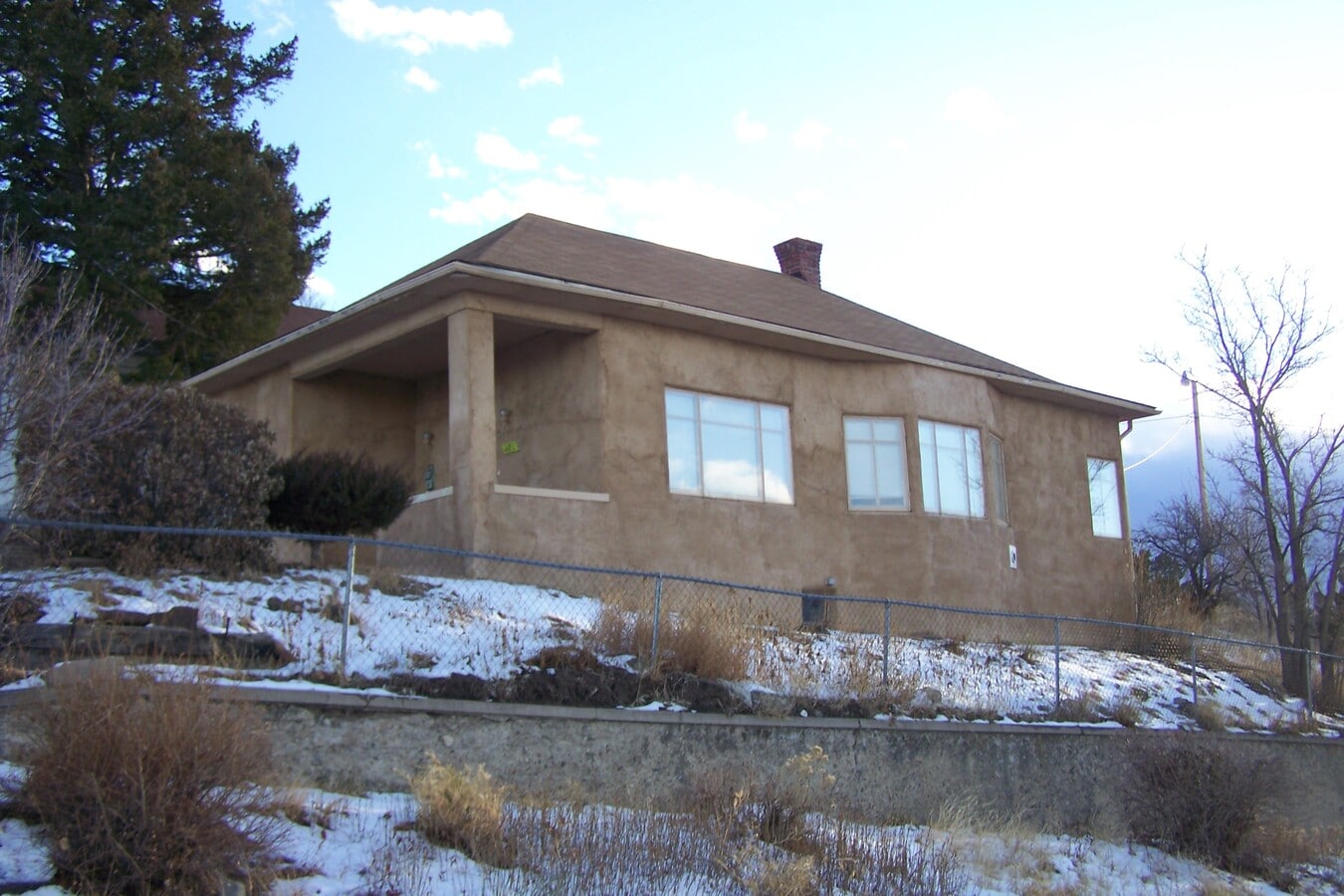 Photo - 401 S Oak St