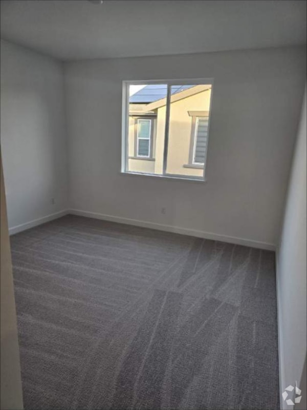 Building Photo - 1844 Chandler Dr Rental