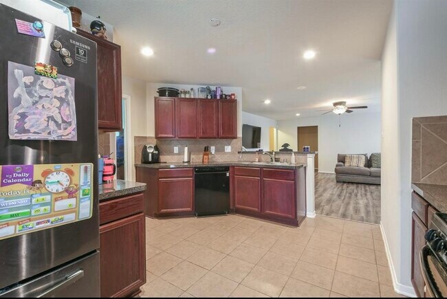 Photo - 4854 Fair Oak Dale Ln