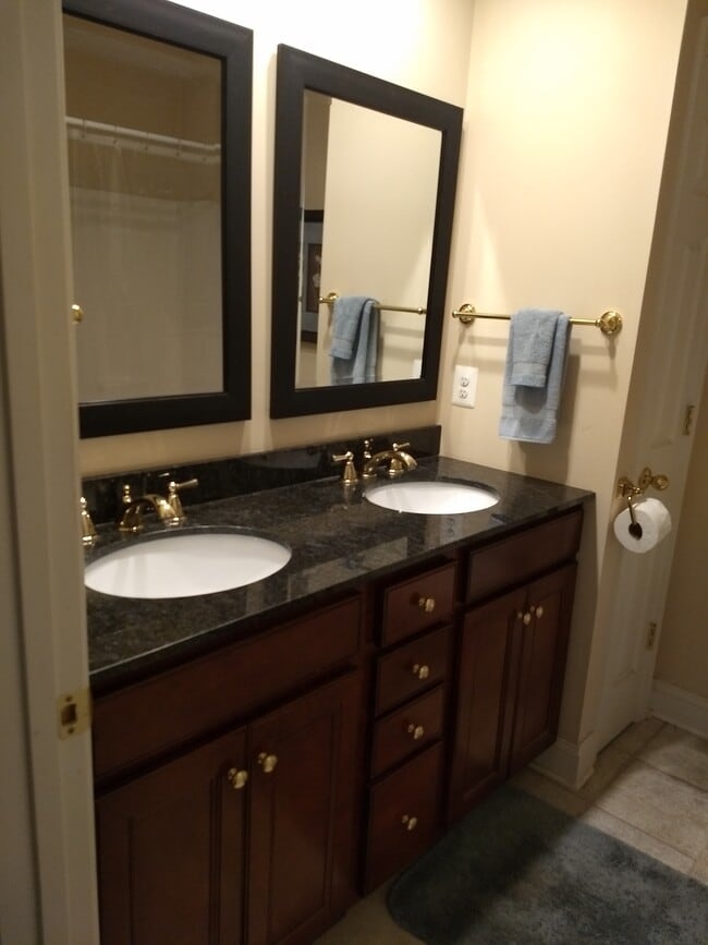 Photo - 4659 Montgomery Rd Unit Apt 2