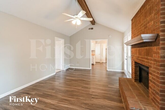 Photo - 7185 Ransdorp Dr