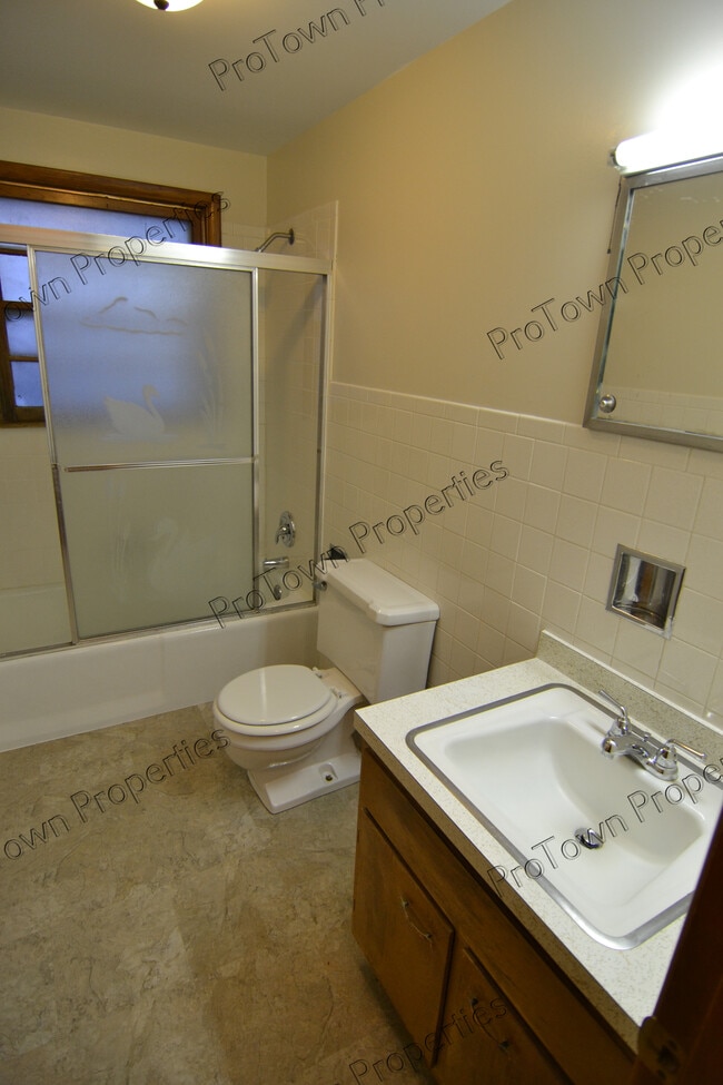 Photo - 103 S Joliet St Unit 1
