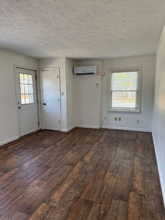 "Charming 1-Bedroom Condo Retreat in Pinebluff - Cozy 600 sq ft Haven!"
