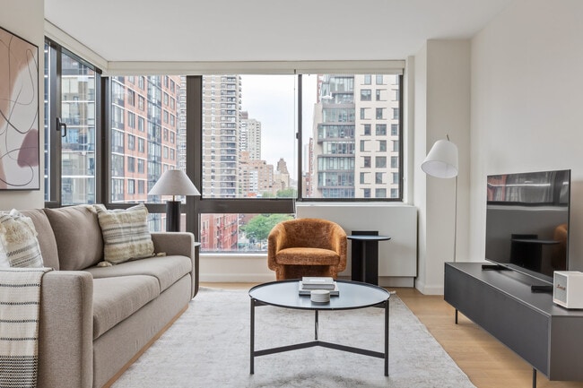 Building Photo - 255 W 94th St Rental