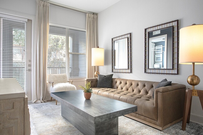 Photo - Cue Galatyn Station