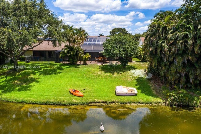 Photo - 1367 Riverside Cir