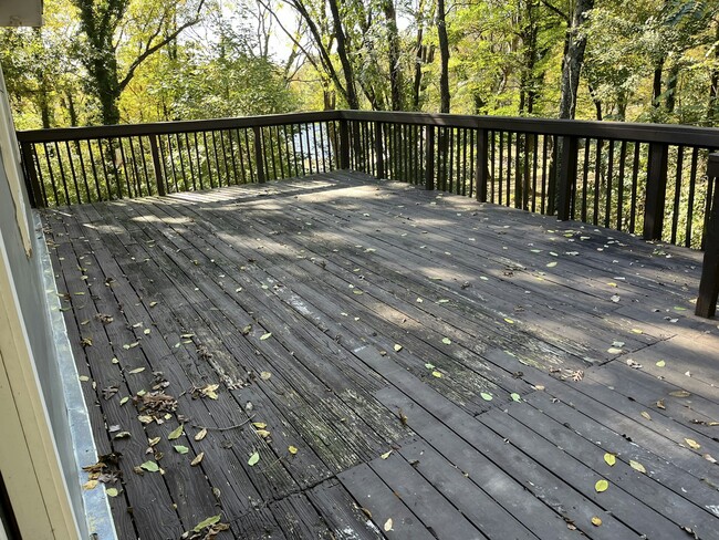 Photo - 2205 Ridgecrest Dr