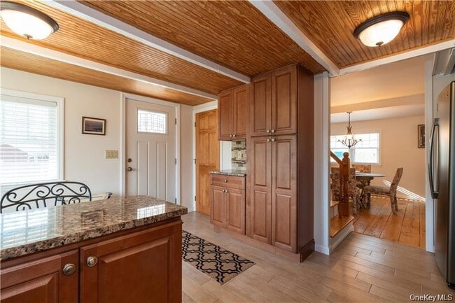 Photo - 401 Nichols St