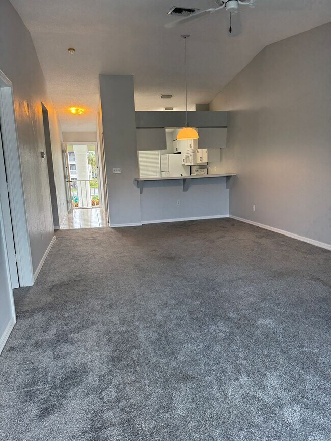 Annual Rental 2 miles to Clam Pass Park House Rental in Naples, FL