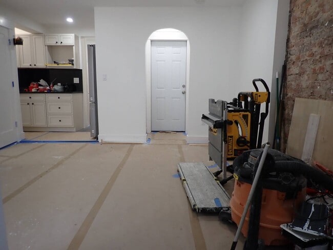 Photo - 250 Carlton Ave Unidad 1