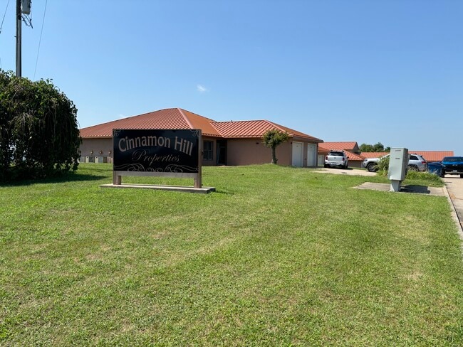Photo - 1040 Cinnamon Dr Townhome