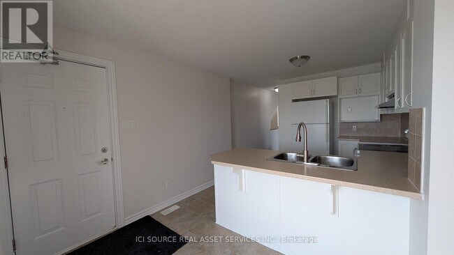 Photo - 507A Chapman Mills Dr